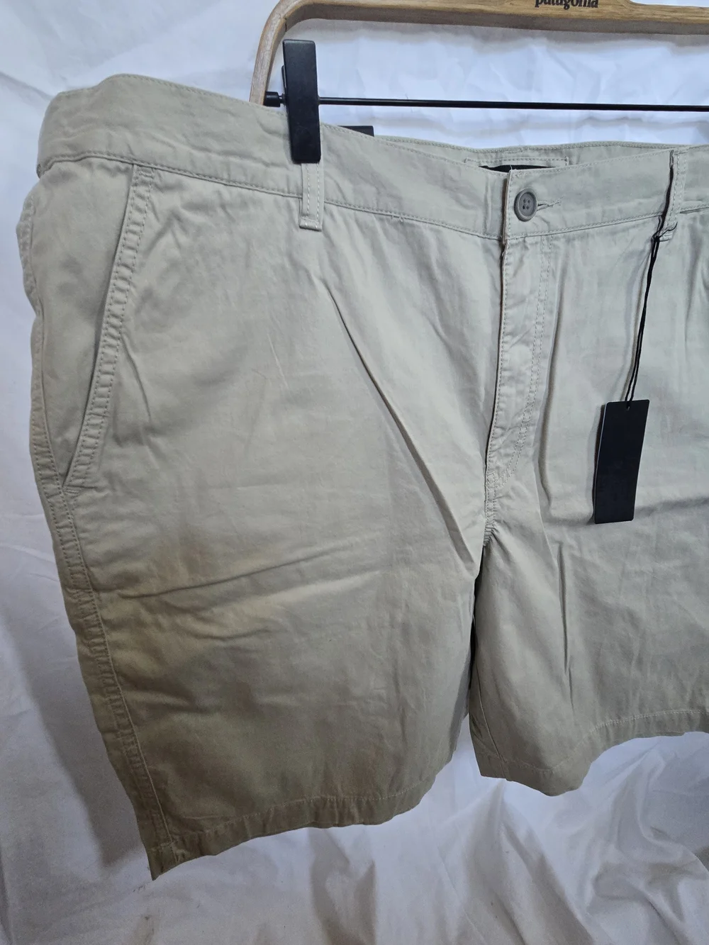 Marc Anthony Men’s Khaki Flat Front Cotton Shorts